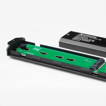 chieftec-ceb-m2c-tle-tool-less-external-box-for-nvmesata-m2--56805-25cebm2ctle.webp