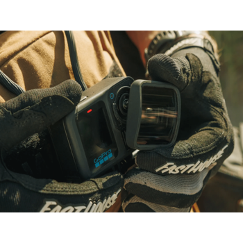 gopro-anamorphic-lens-mod-51102-spn-aewal-011.webp