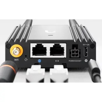 ubiquiti-umr-ultra-lte-router-70183-32018-70183.webp