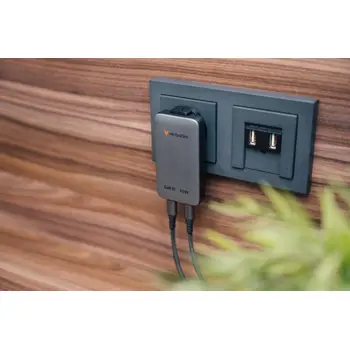 Verbatim Essentials Slim GaN zidni punjač 65 W, 2xUSB-C PD3.0, sivi, V030280